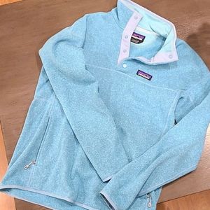 Patagonia baby blue pullover